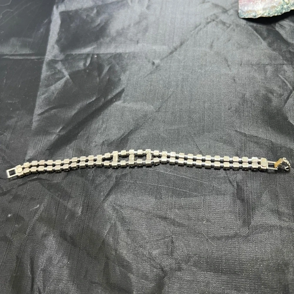 Vtg Rhinestone Bracelet Silver Tone Two Row Sparkling Bridal Formal‎ Prom Glam